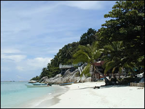 Bareboat zeilen Tioman, Maleisi, een paradijselijke omgeving